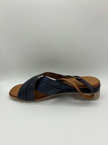 Anya Navy