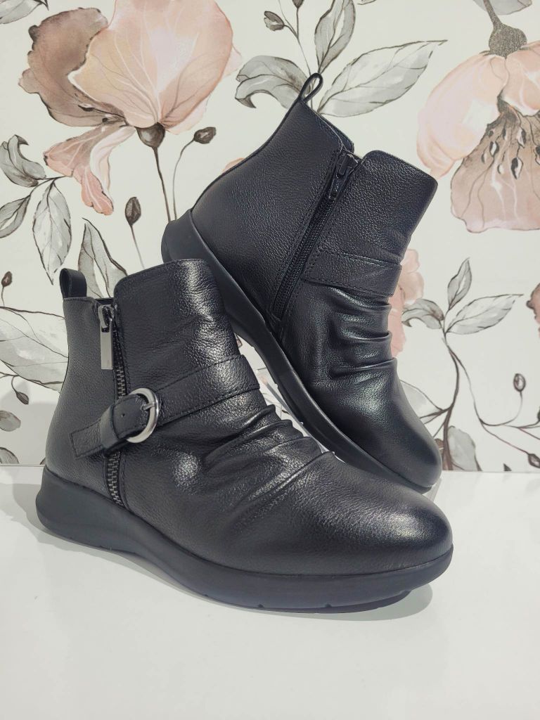 Frier Black by Planet Shoes