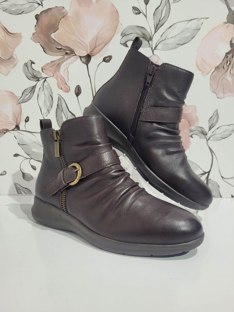 Frier Dark Brown by Planet Shoes